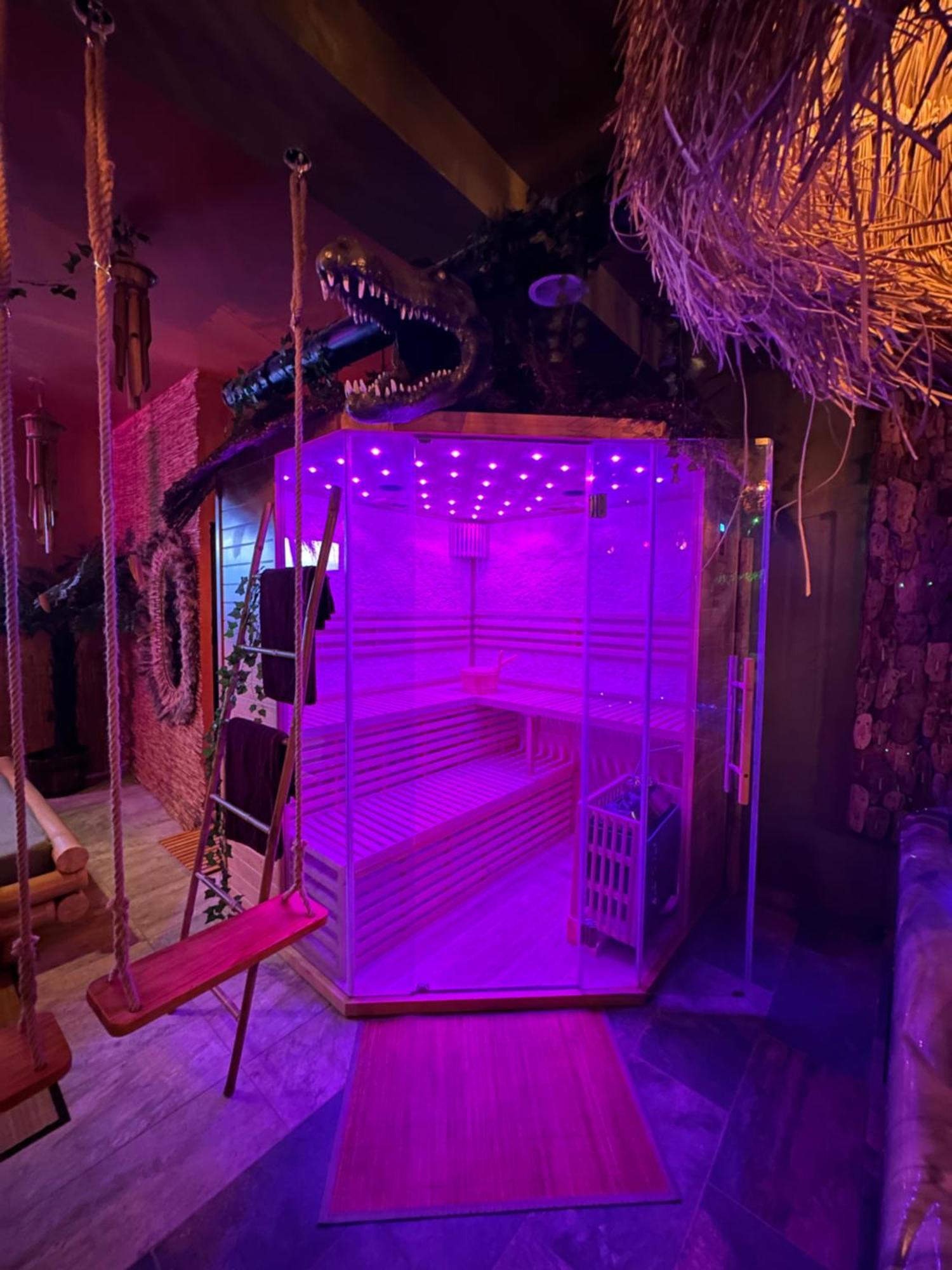 Bed and Breakfast Jungle Spa Дюнкерк Экстерьер фото